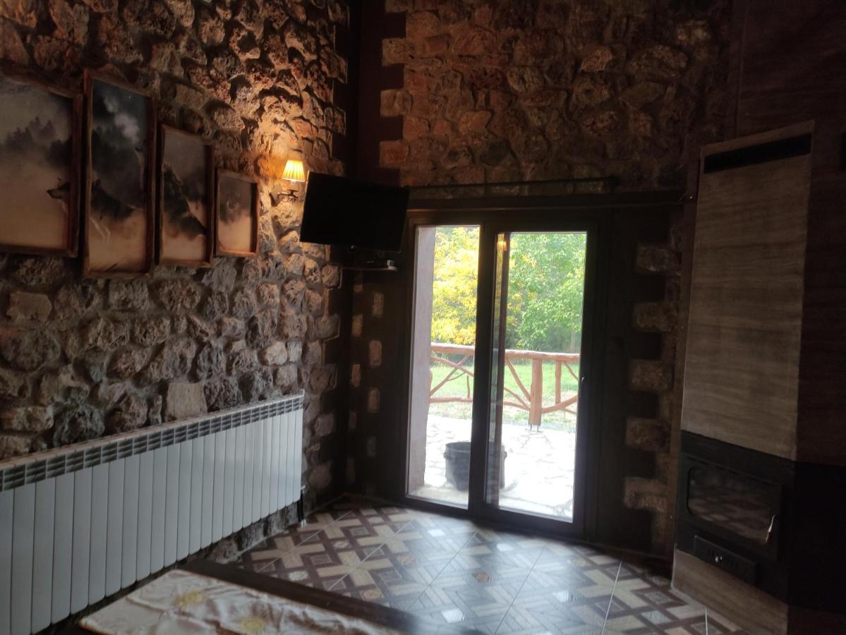 Oneiropagidasuites Kalavryta Extérieur photo